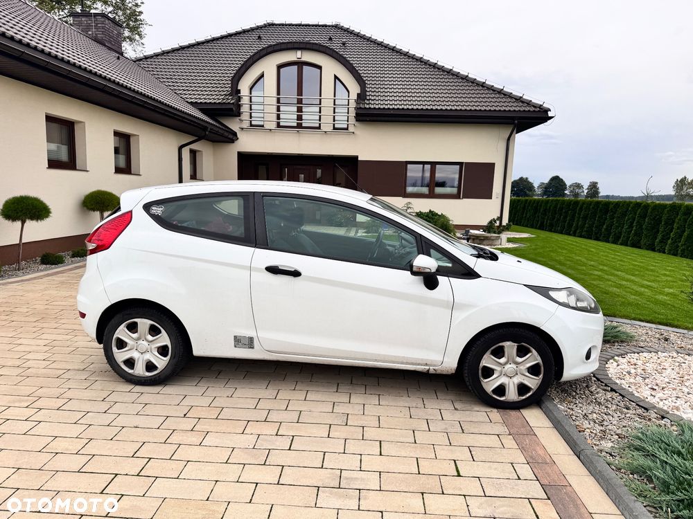 Ford Fiesta 1.4 TDCi Ambiente - 7