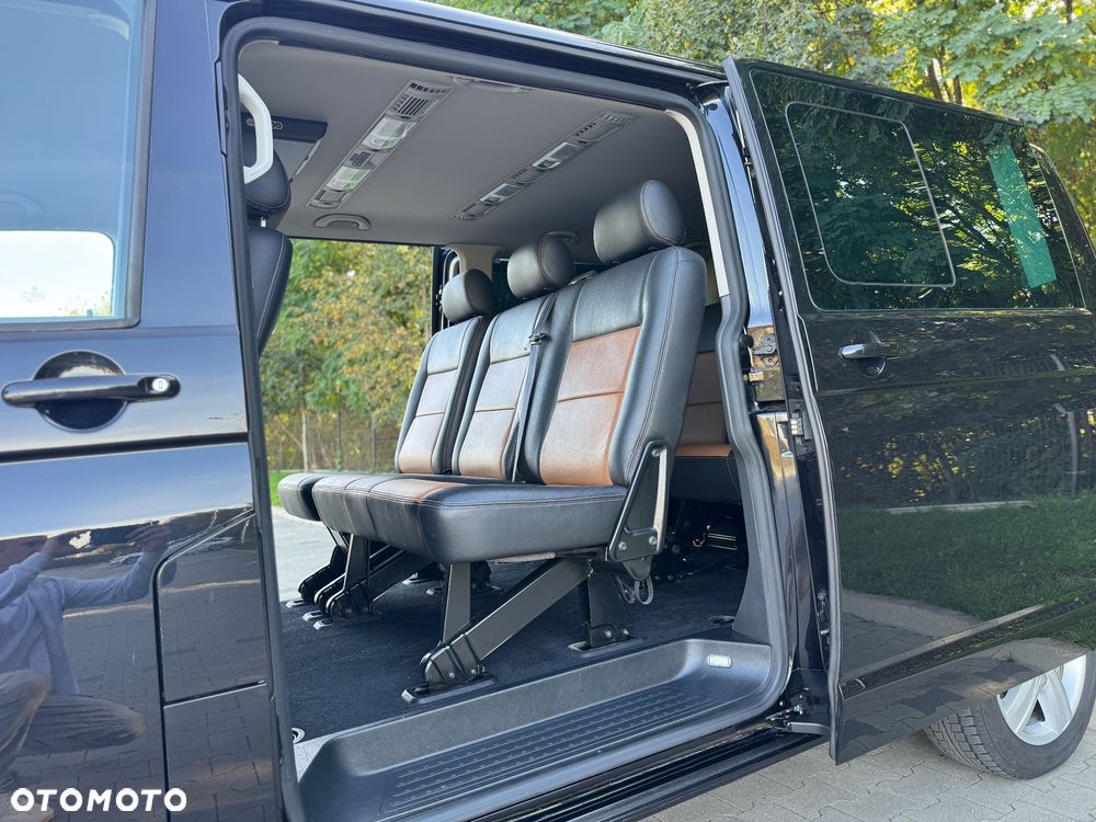 Volkswagen Caravelle - 23