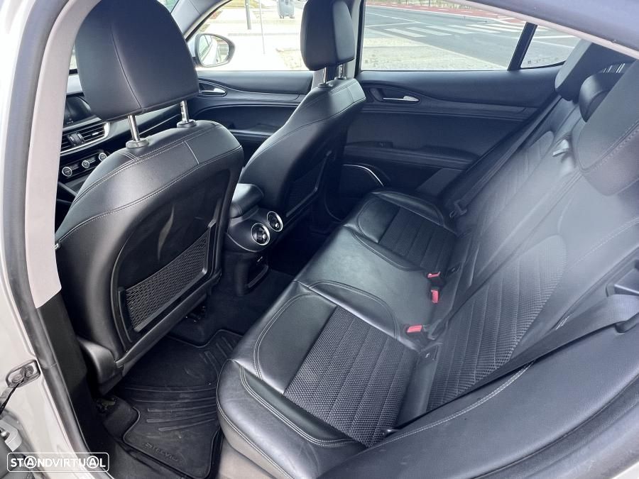 Alfa Romeo Stelvio 2.2 D Super AT8 - 19