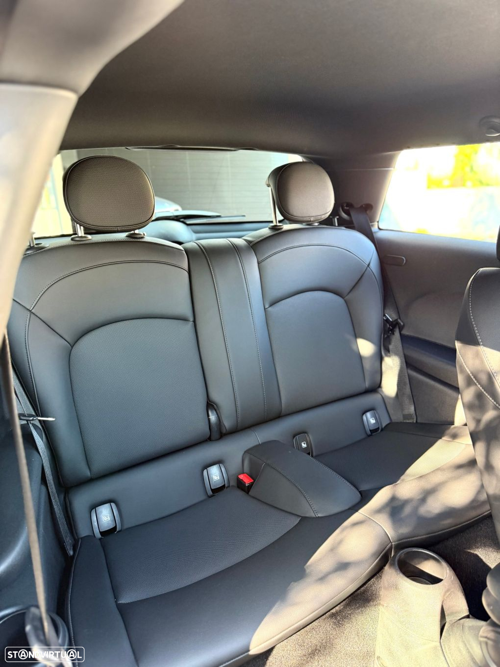 MINI 3 Portas Cooper SE Premium Extra Essential - 19
