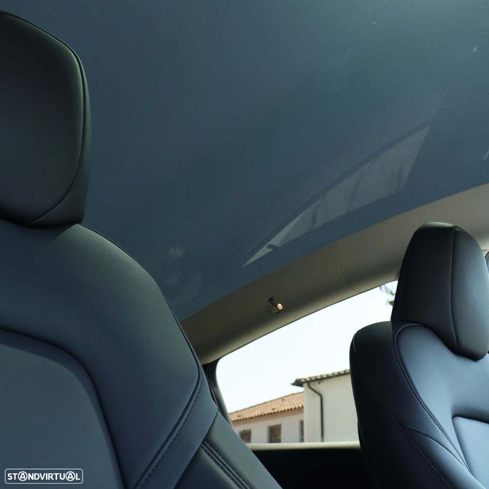 Tesla Model Y Long Range Dual Motor AWD - 20