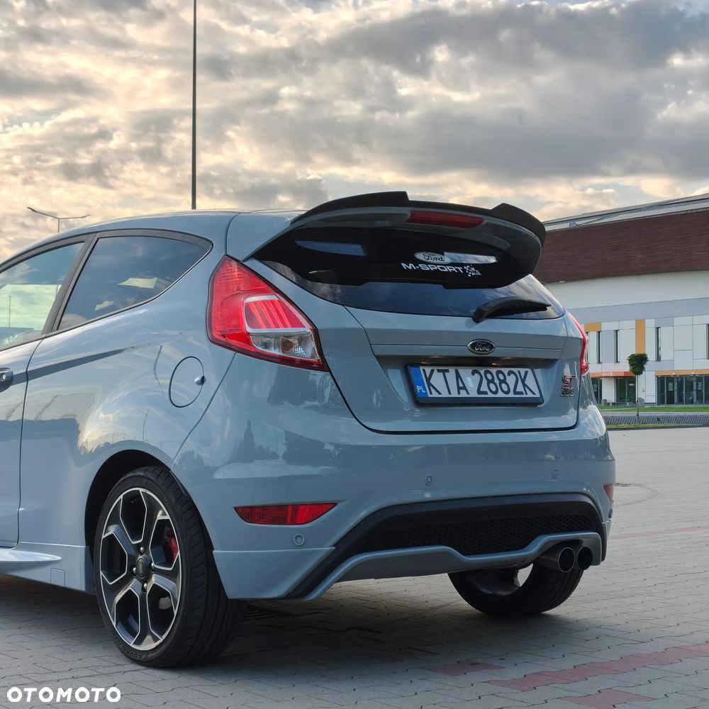 Ford Fiesta 2016 photo 5