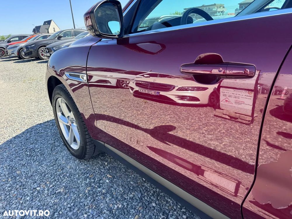 Jaguar F-Pace 20d AWD Aut. Pure - 33