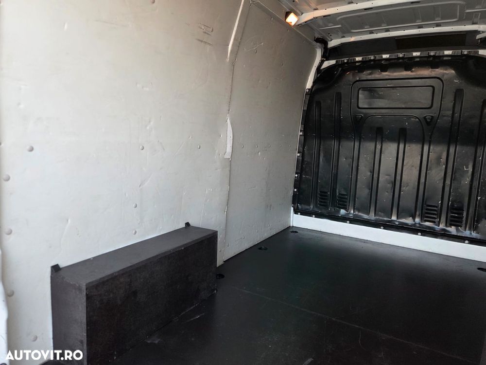 Renault New Master L2H2 - 13