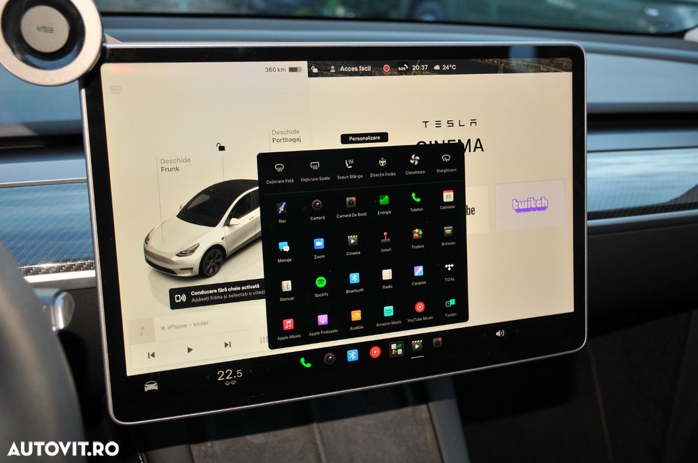 Tesla Model Y Long Range Dual Motor AWD - 17