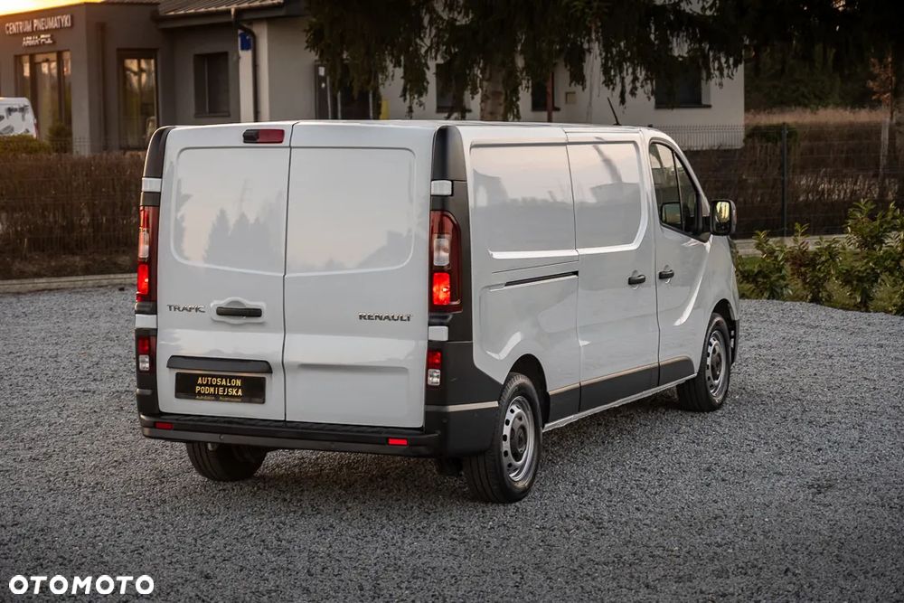 Renault TRAFIC - 12