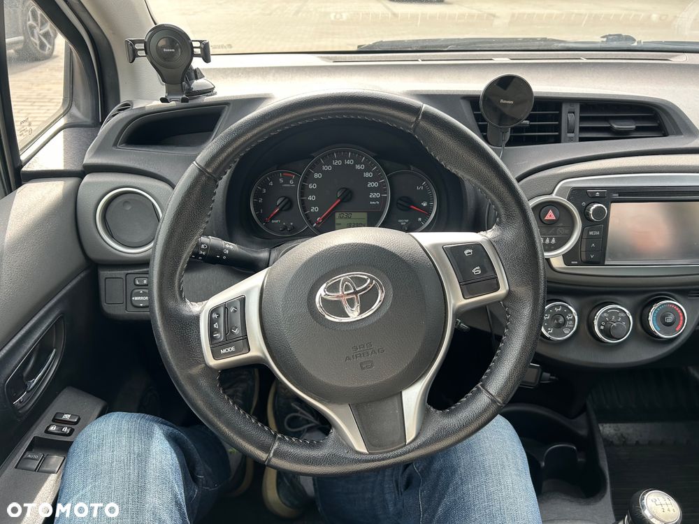 Toyota Yaris 1.4 D-4D Terra A/C - 13