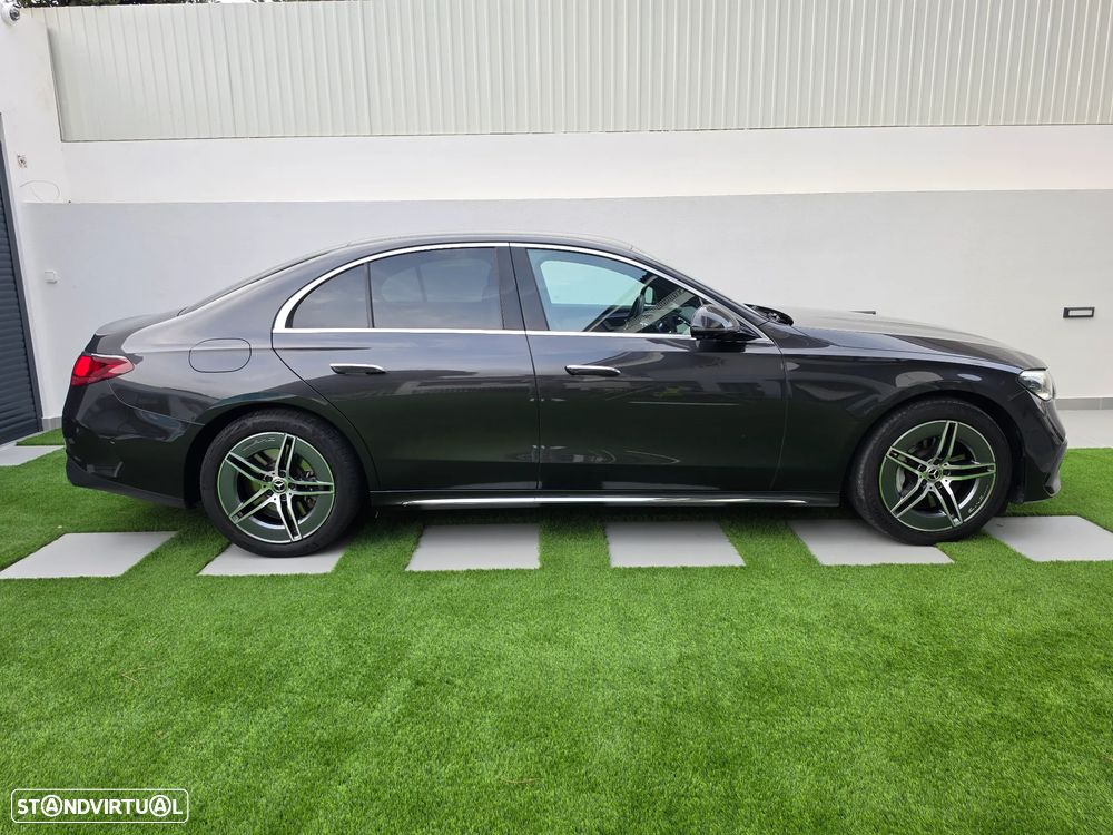 Mercedes-Benz E 300 de AMG Line 4Matic - 4