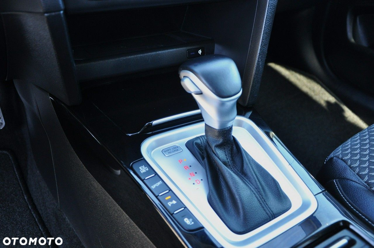 Kia XCeed 1.6 GDI PHEV L Business Line DCT - 34