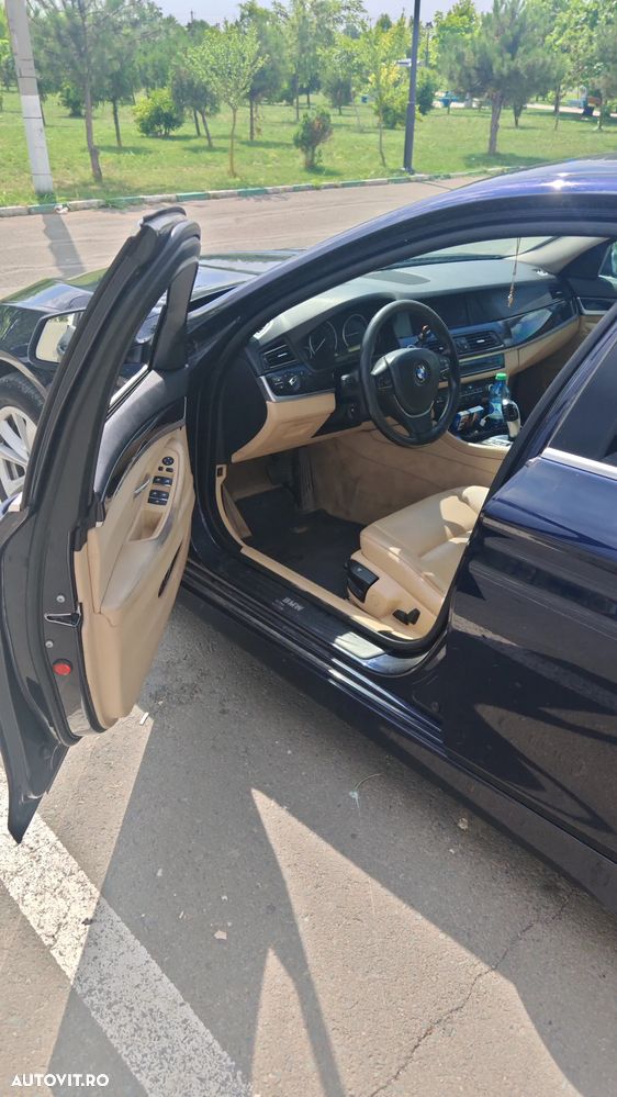 BMW 5 Series 2012 — imagine 9