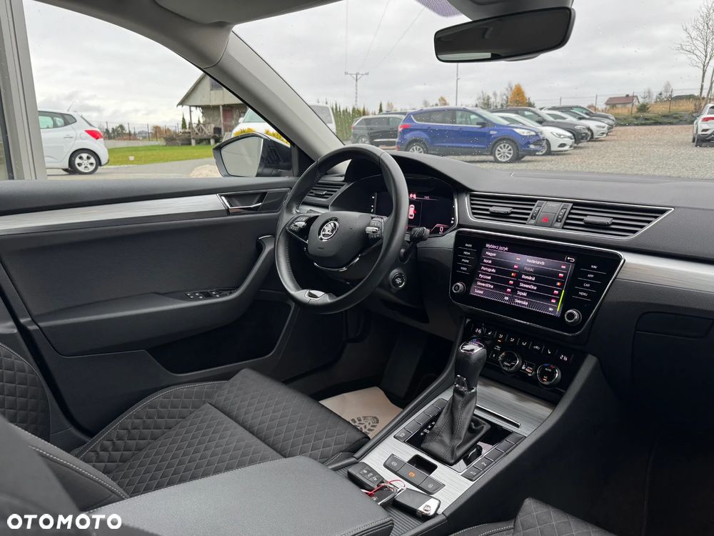 Skoda Superb 2.0 TDI DSG Ambition - 20