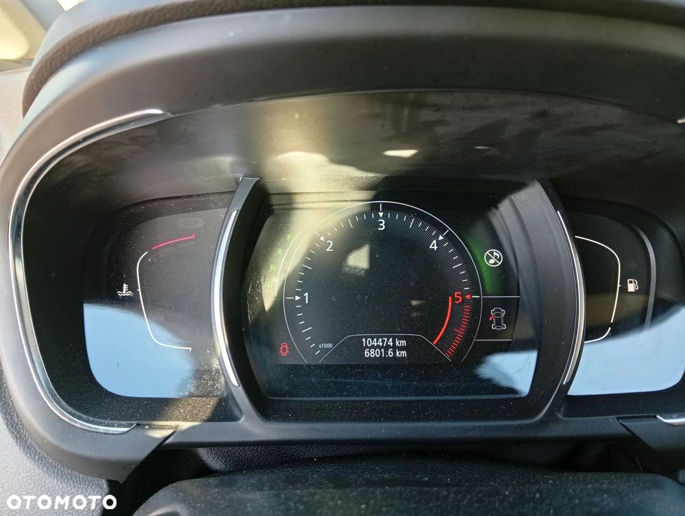 Renault Scenic 1.5 dCi Zen EDC - 8