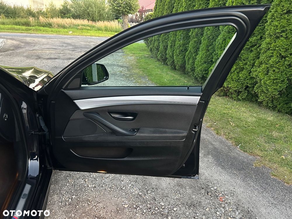 BMW Seria 5 530d Blue Performance Sport-Aut - 31