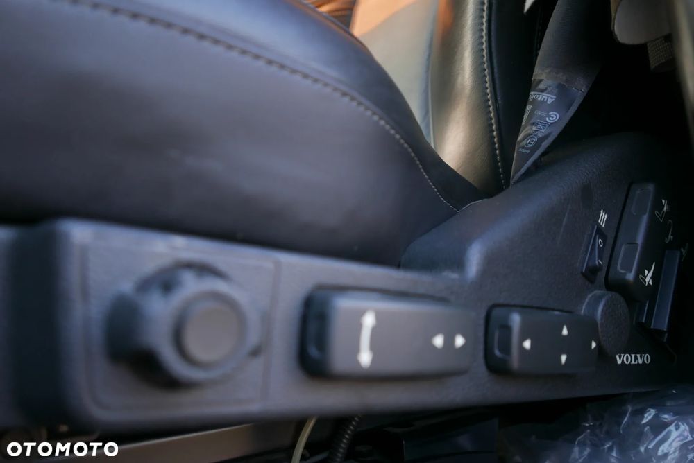 Volvo FH 460 EURO6 FH4 FH5 FULL OPCJA 21R ALU TV PODWÓJNE SZYBY NAVI KAMERA SKÓRA ELEKTRYCZNY OBRACANY FOTEL - 25