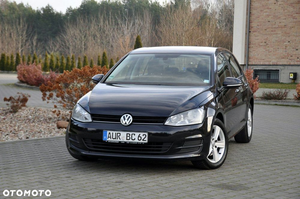 Volkswagen Golf - 8