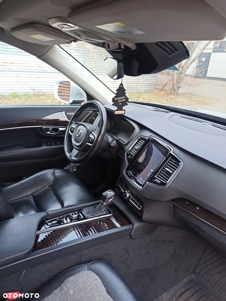 Volvo XC 90 T6 AWD Momentum 7os - 30