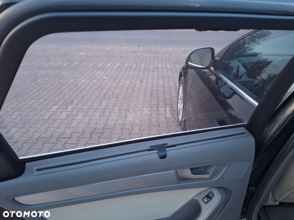 Audi A4 Avant 2.7 TDI DPF multitronic Ambiente - 27