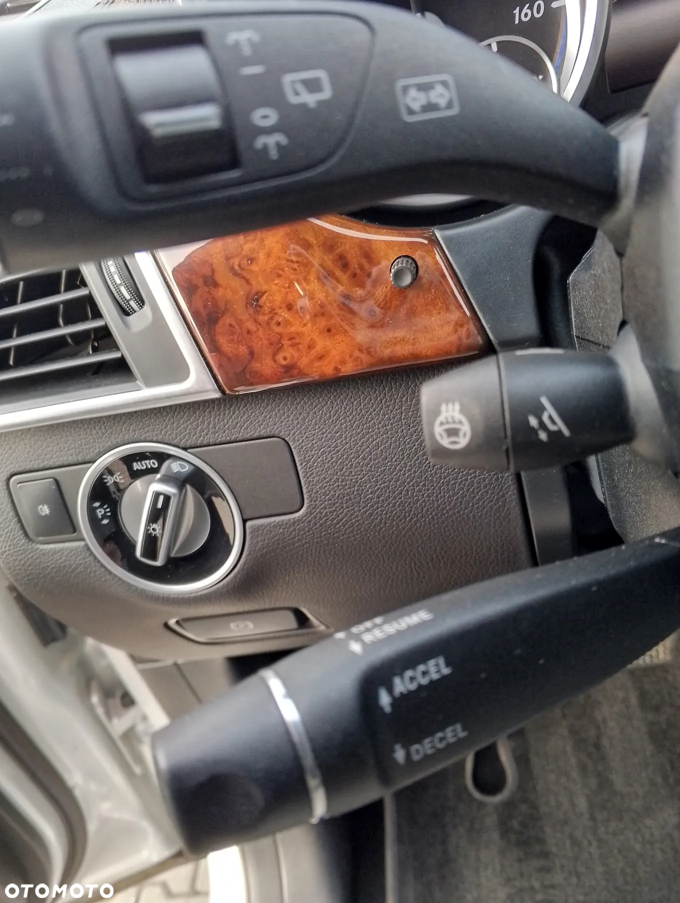 Mercedes-Benz GL 400 4Matic 7G-TRONIC - 24