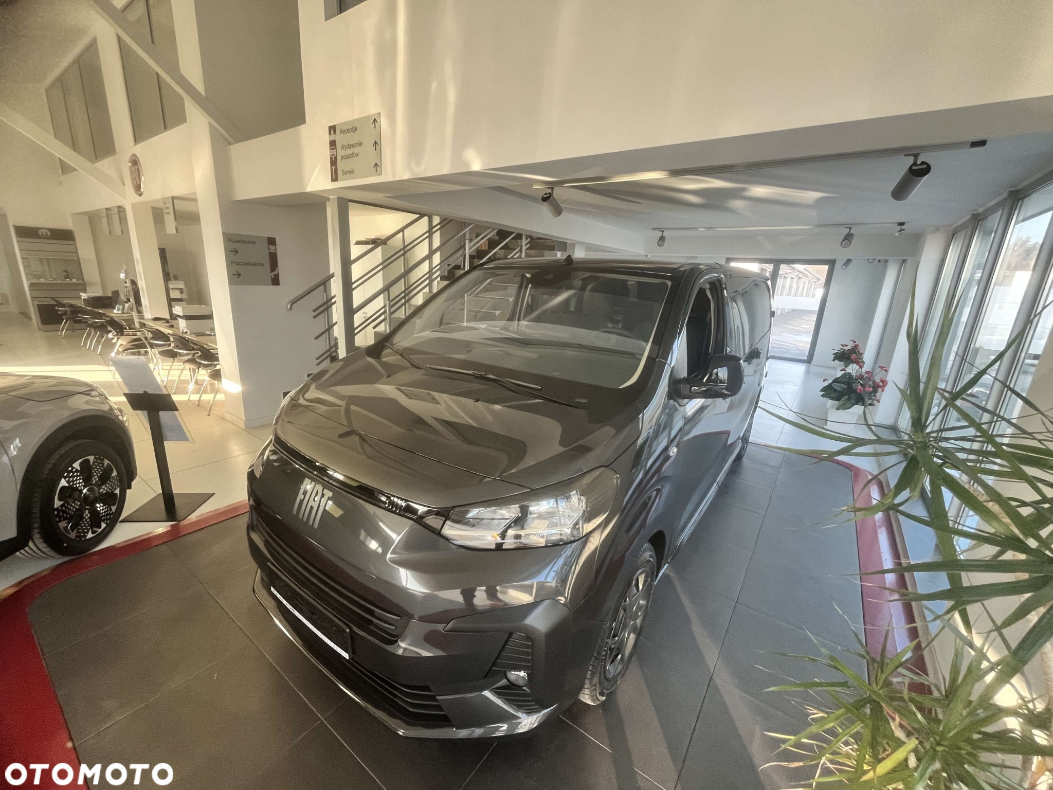 Fiat Scudo seria 2 Nowe Scudo Furgon Brygadowy Maxi 2.0 MJ 144 KM S&S EAT8 Brygadowy - 12
