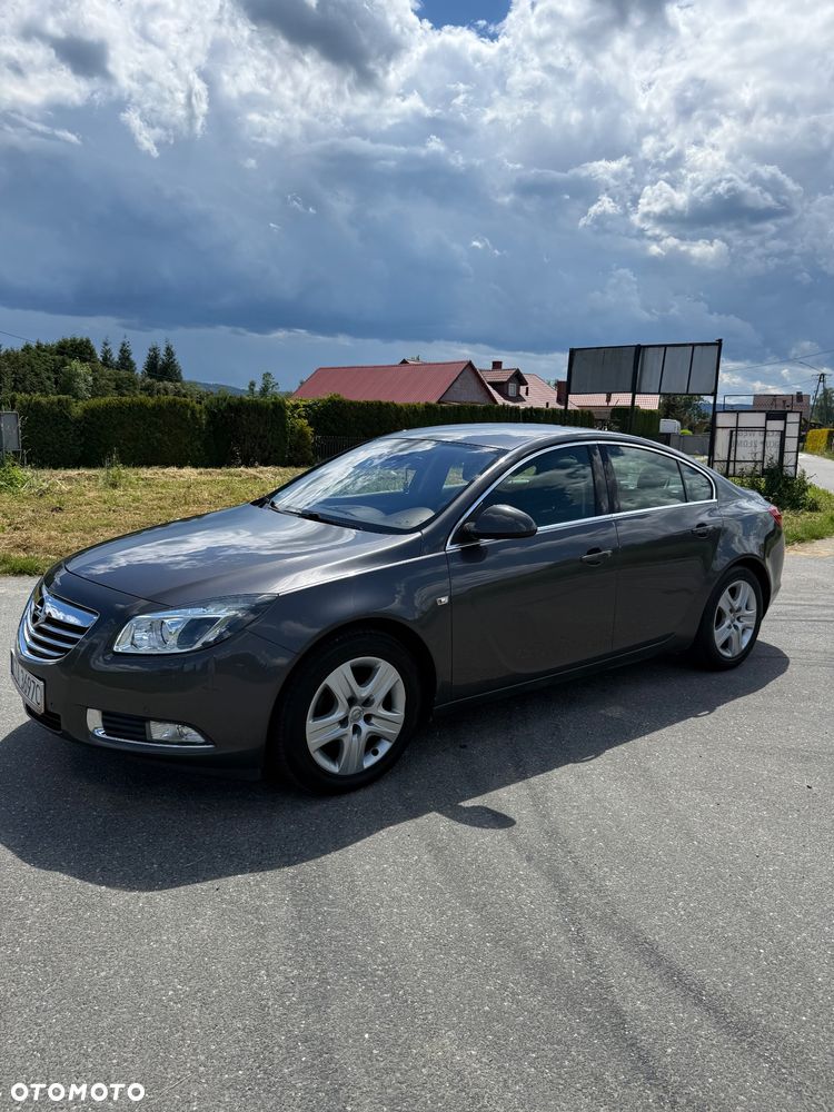 Opel Insignia 1.8 - 16