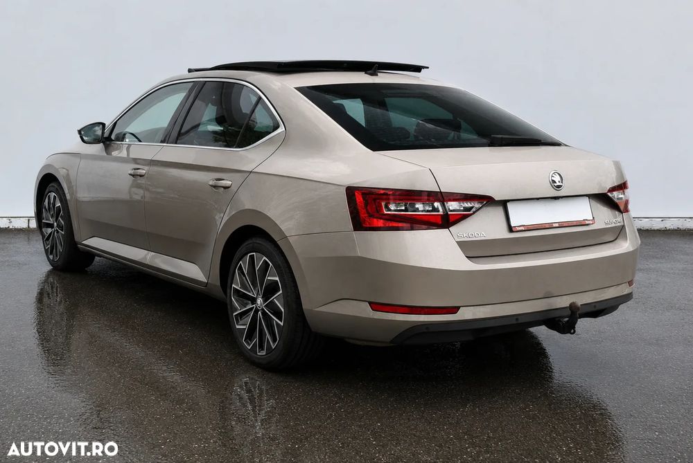 Skoda Superb 2.0 TSI DSG Style - 5