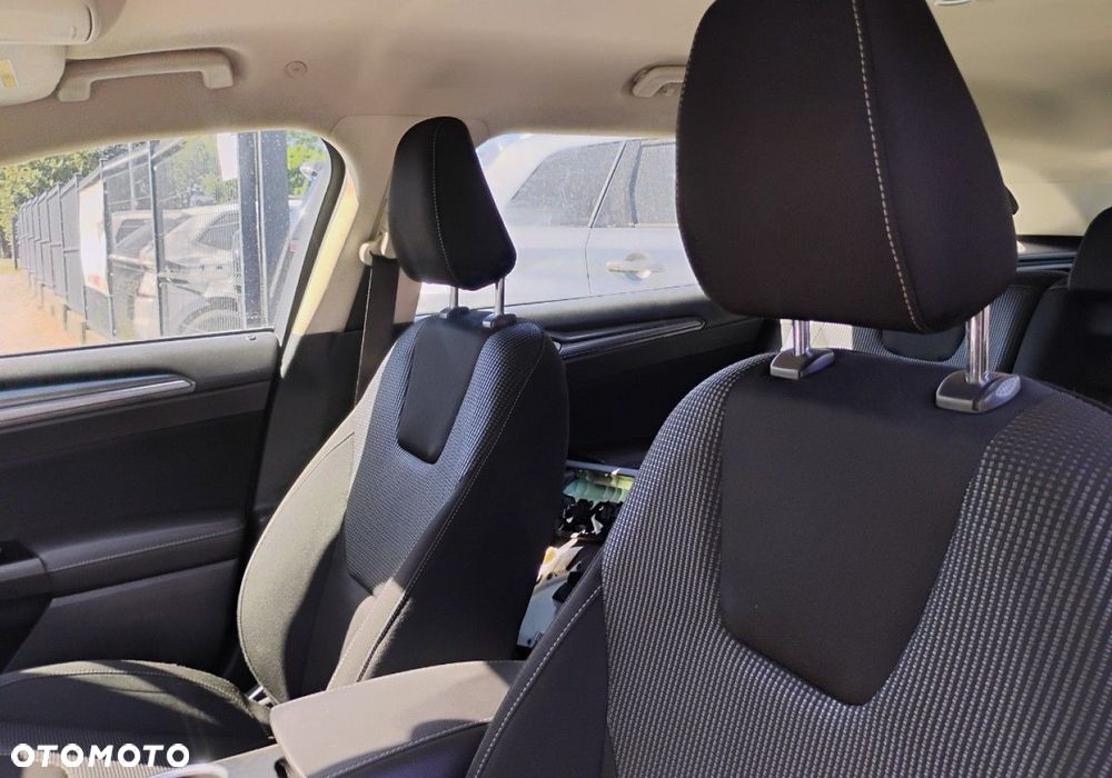Ford Mondeo - 9