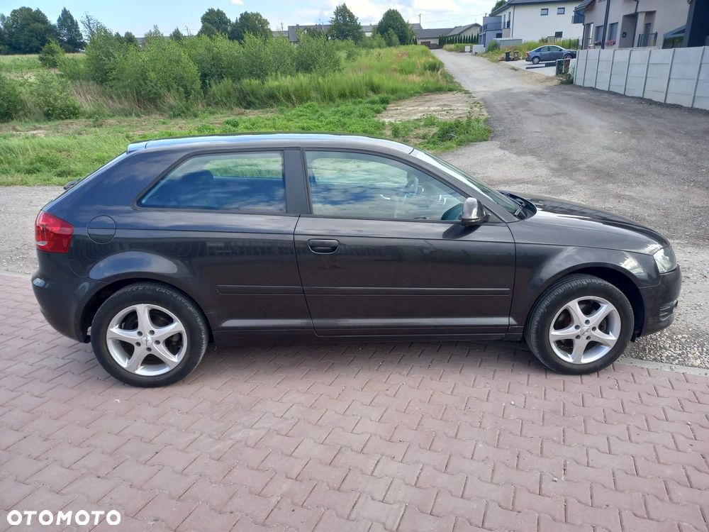 Audi A3 3-drzwiowe 1.6 Limited Edition - 6