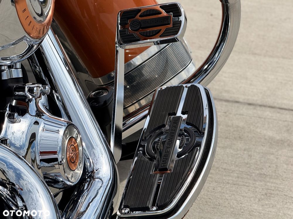 Harley-Davidson Softail Heritage Classic - 22