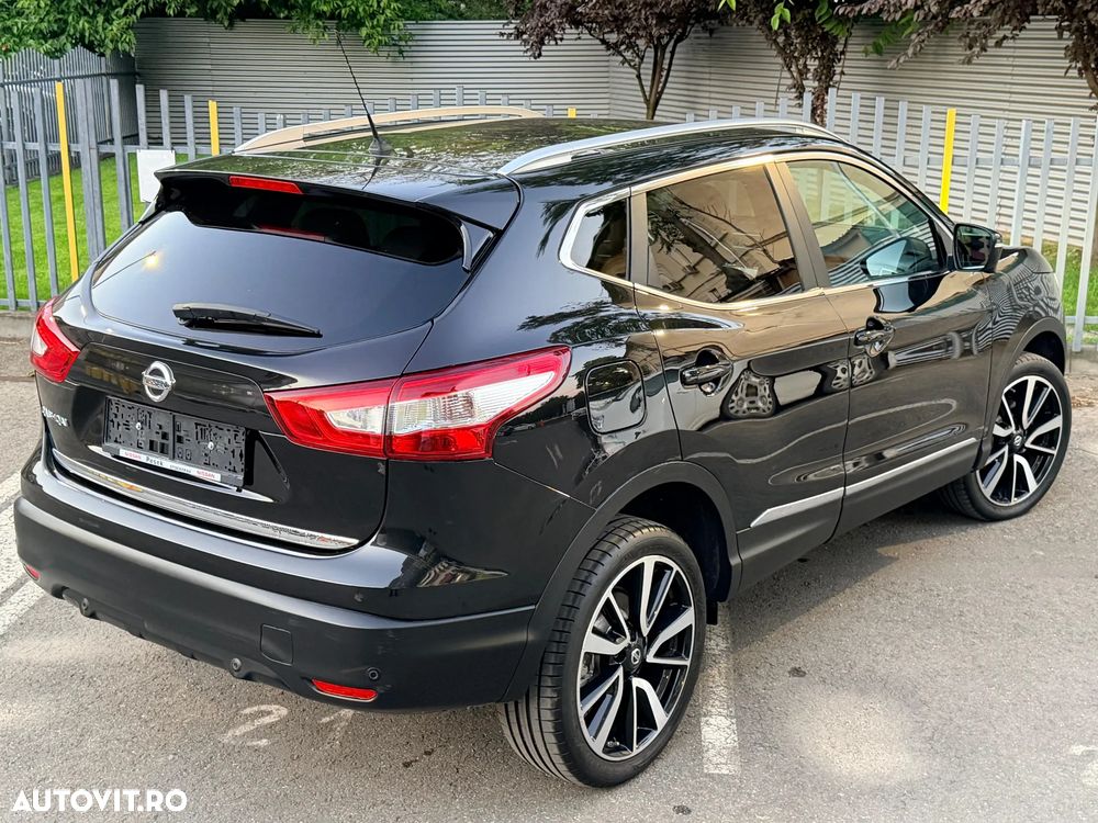 Nissan Qashqai 1.6 DCI ALL-MODE 4x4i TEKNA+ - 3
