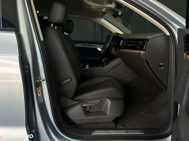 Volkswagen Touareg - 13