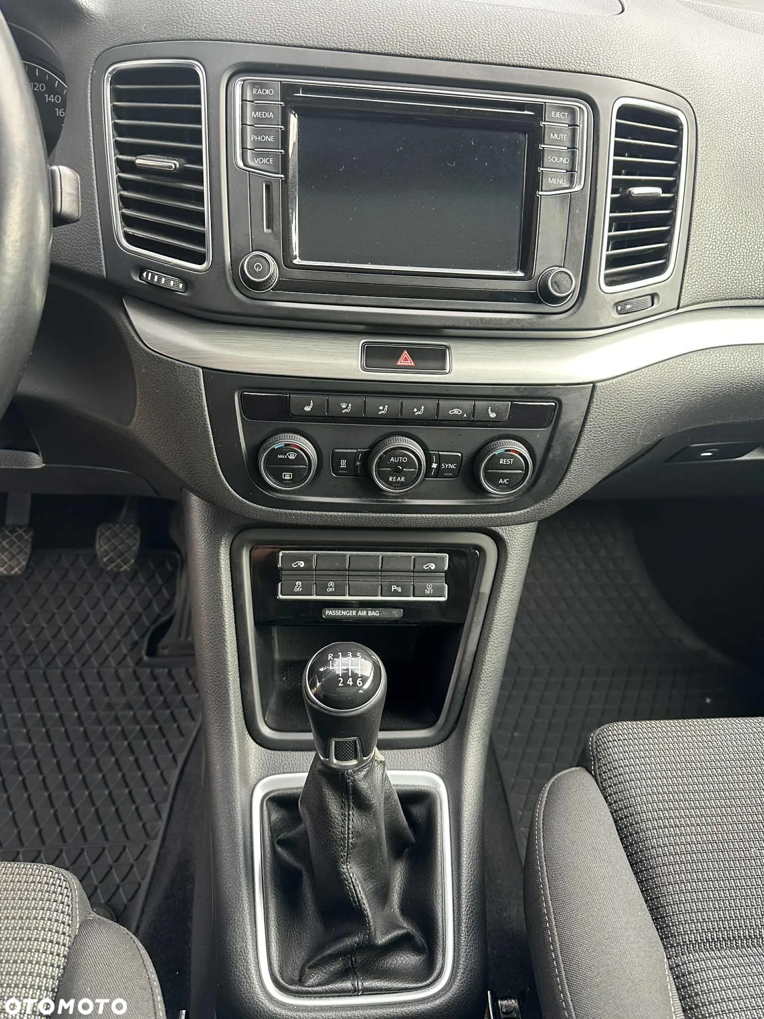 Volkswagen Sharan 2.0 TDI 4MOTION (BlueMotion Technology) Highline - 18