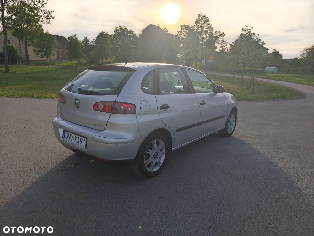 Seat Ibiza 1.4 16V Sport Edition - 4