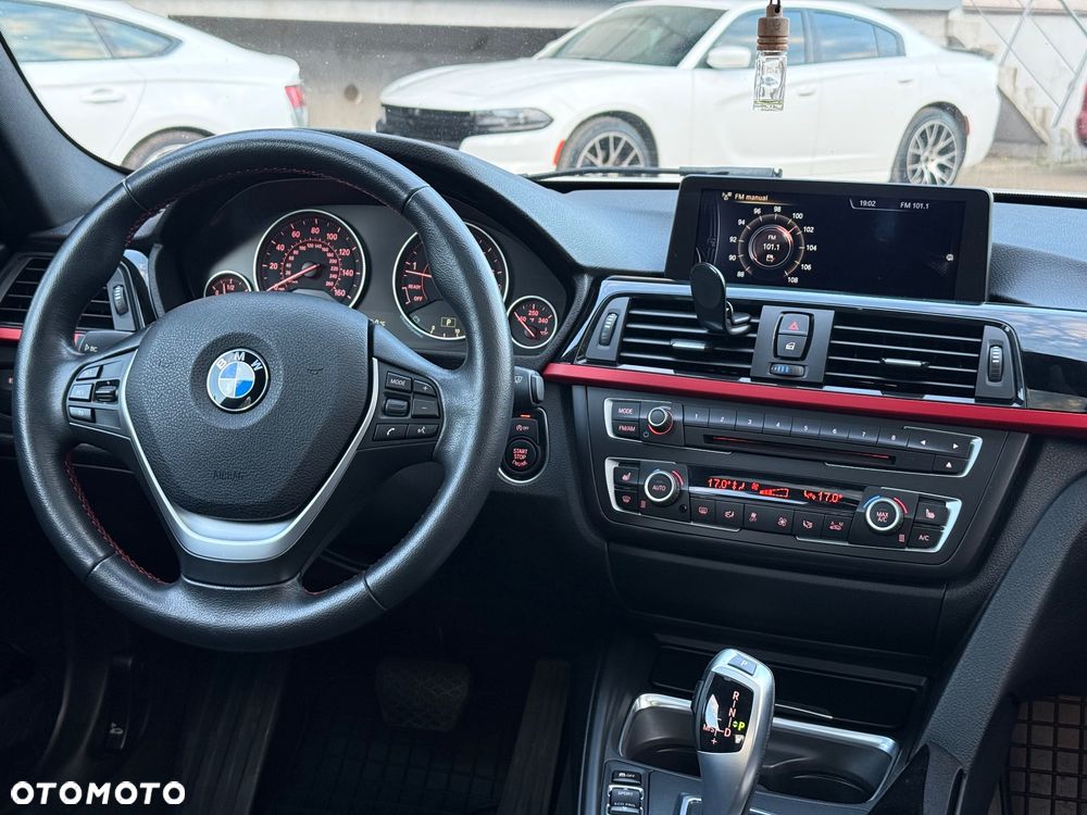 BMW Seria 3 328i xDrive Sport-Aut - 9