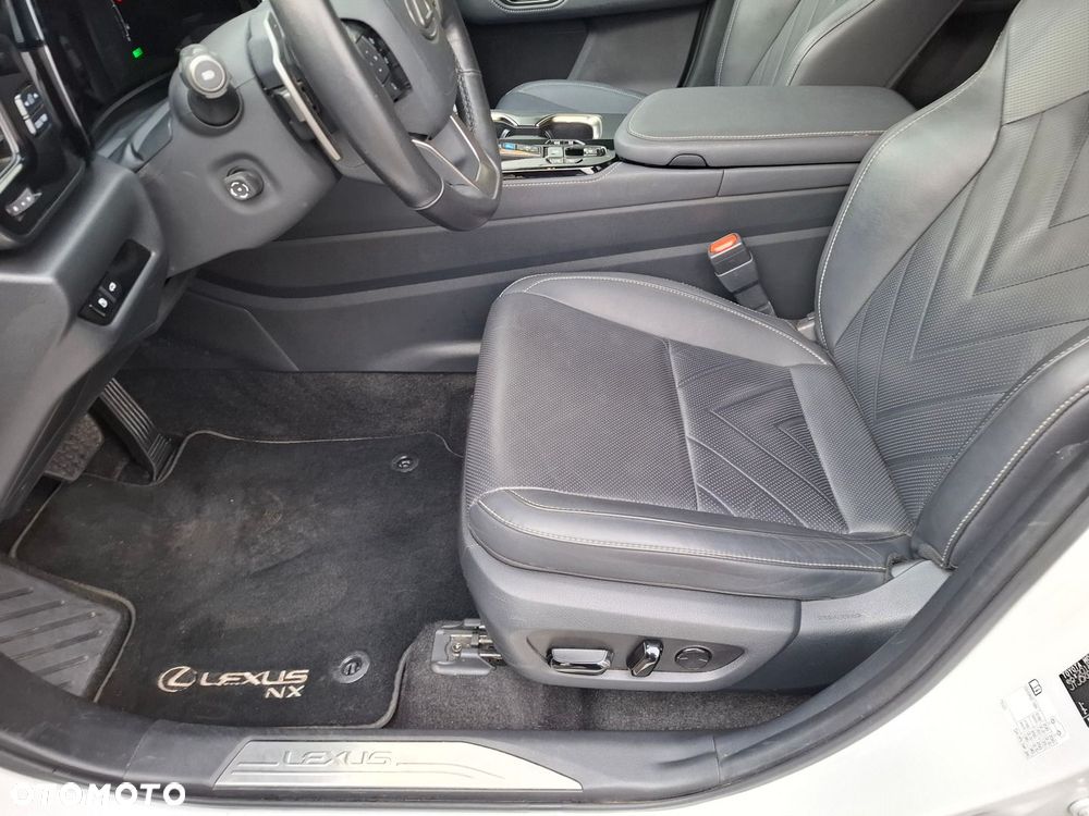 Lexus NX - 14