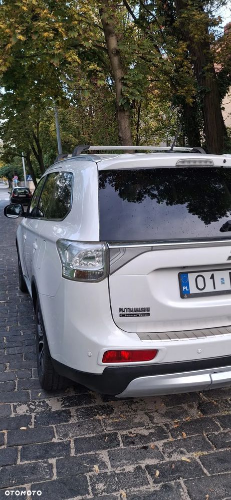 Mitsubishi Outlander - 5