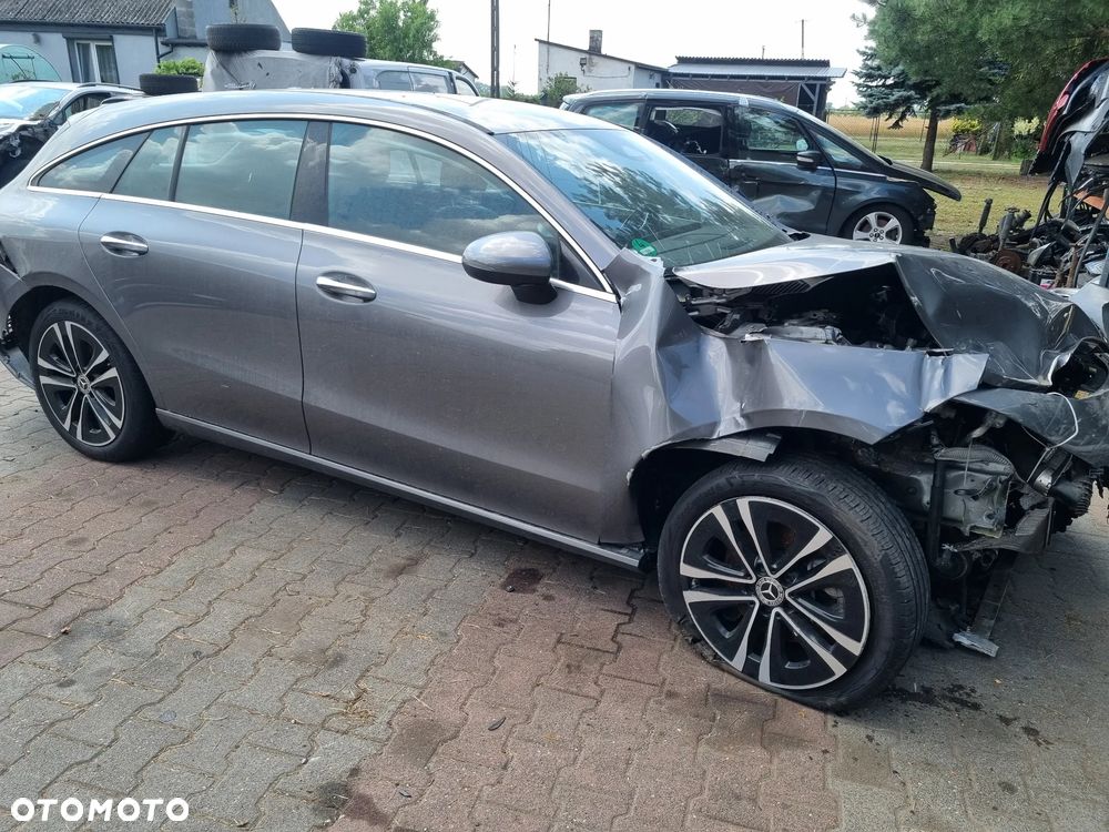 Mercedes-Benz CLA - 4