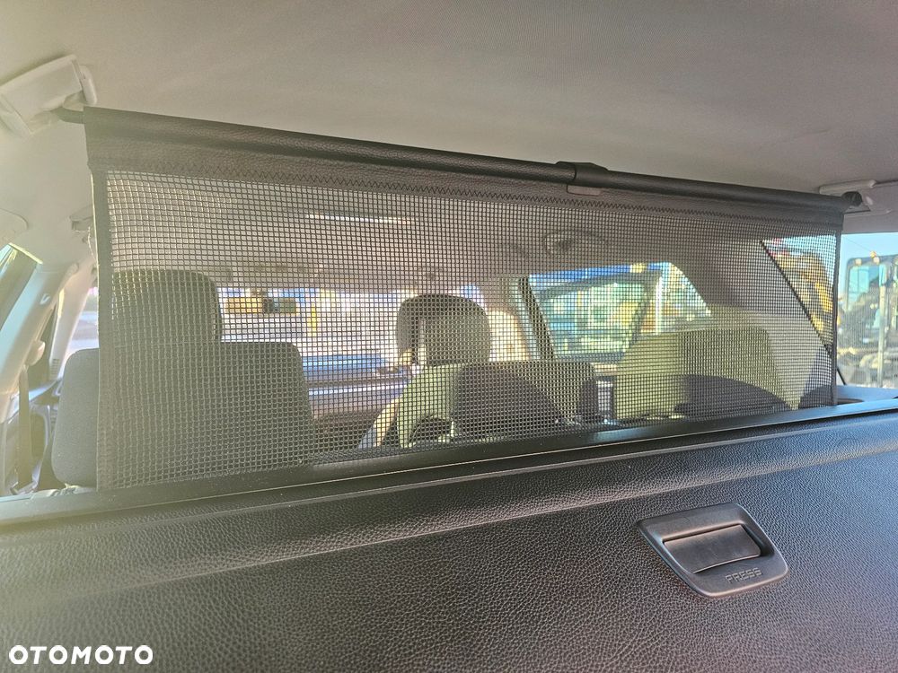 Volkswagen Passat 2.0 TDI BlueMotion Technology Comfortline - 16