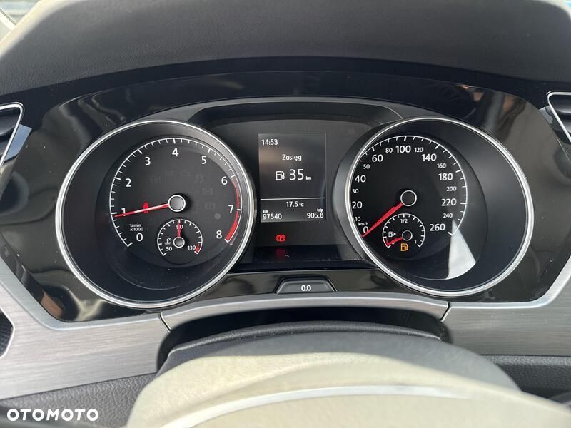 Volkswagen Touran 1.5 TSI EVO Comfortline - 12