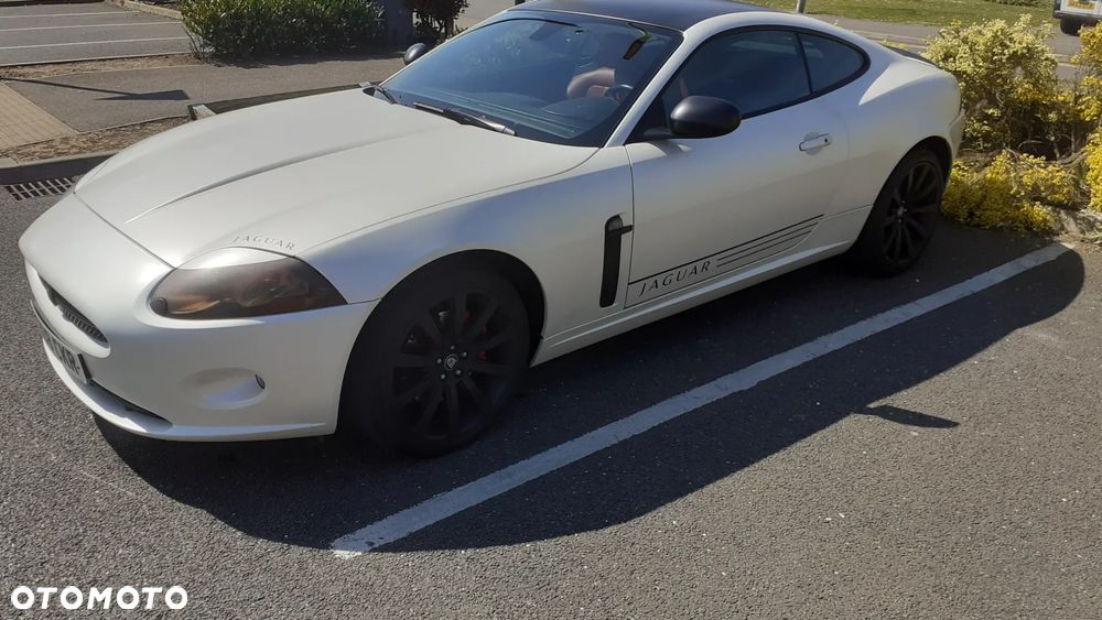 Jaguar XK 4.2 V8 - 1