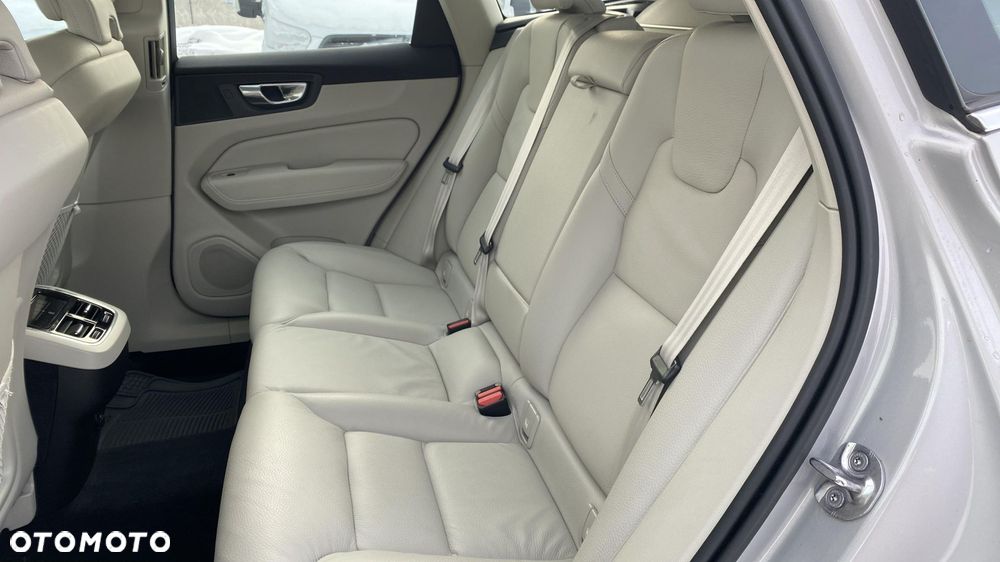 Volvo XC 60 D4 AWD Inscription - 13