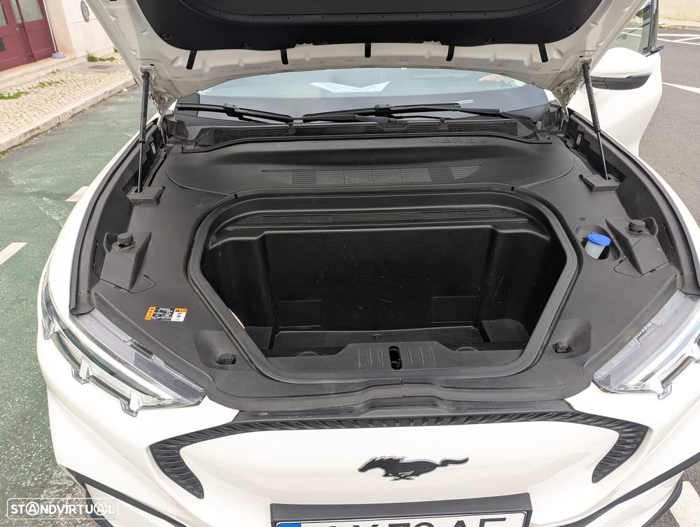 Ford Mustang Mach-E - 6