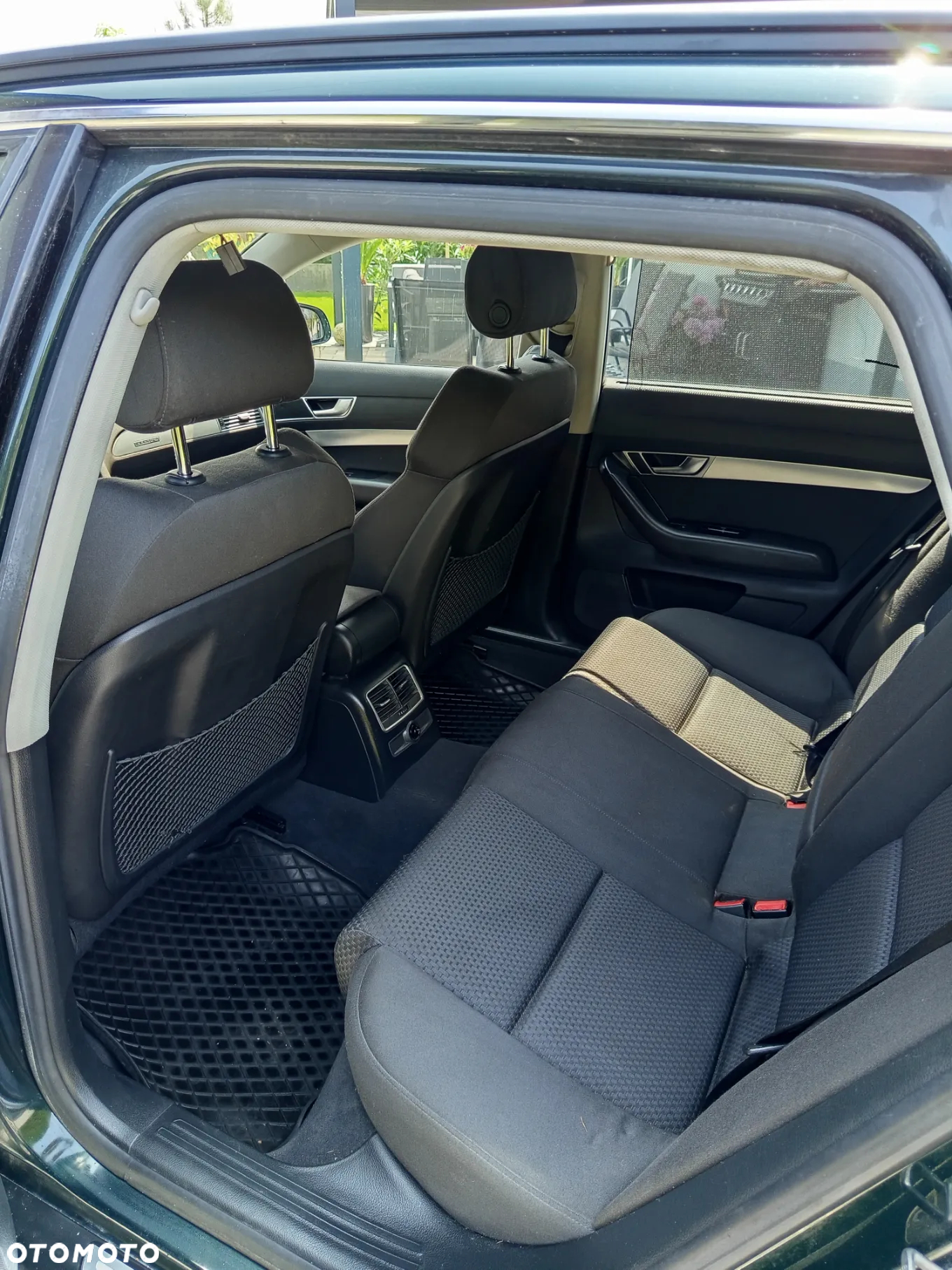 Audi A6 Avant 2.4 quattro - 8