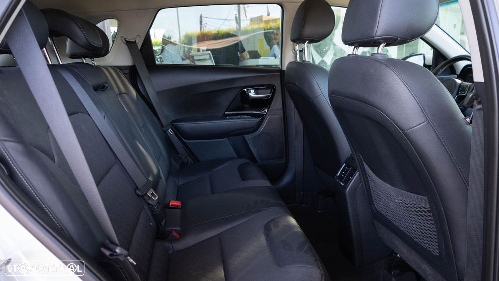 Kia Niro 1.6 GDi HEV Tech - 12