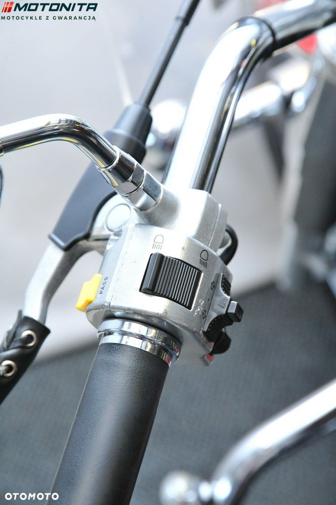 Suzuki VL 800 Volusia - Boulevard C50 - 6