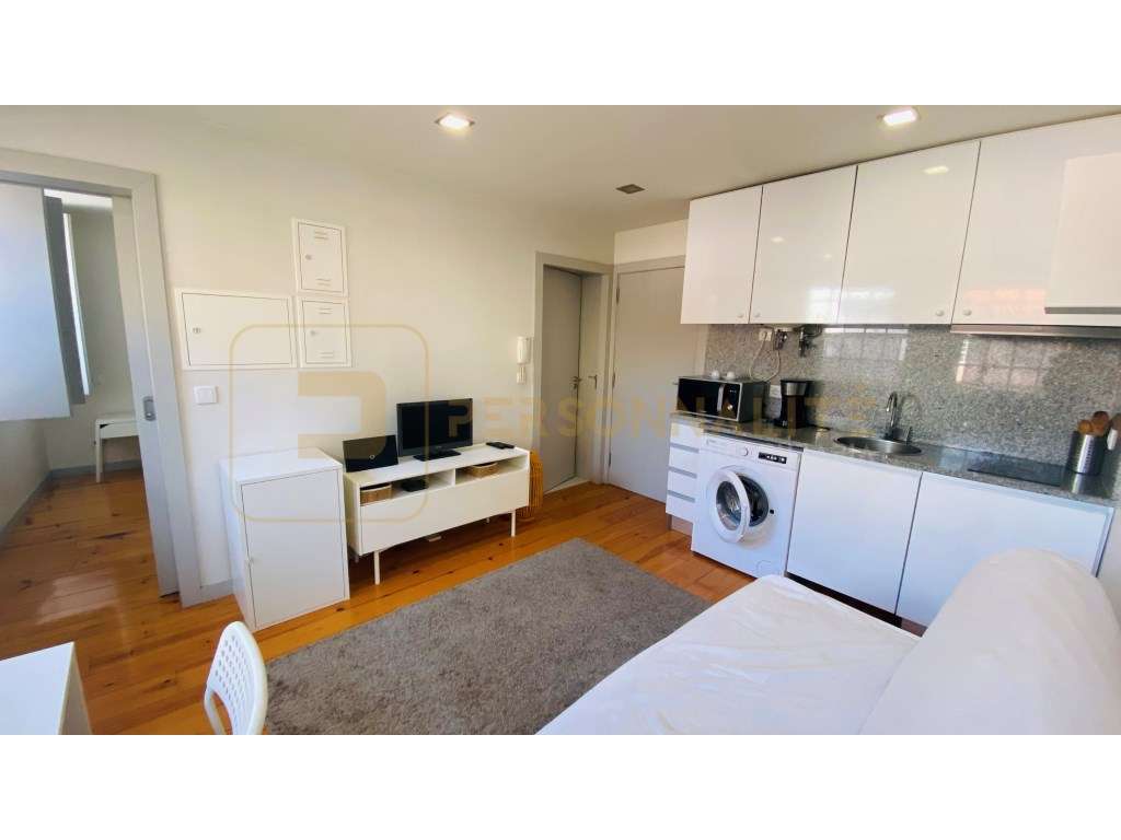 Apartamento T1 MOBILADO - incluí INTERNET - Grande imagem: 3/10