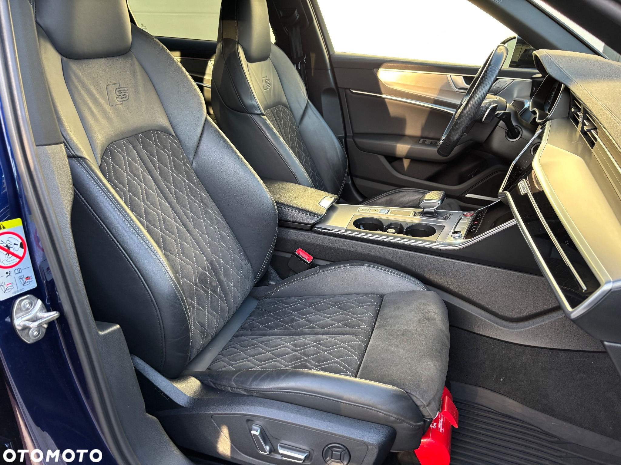 Audi S6 Avant - 32