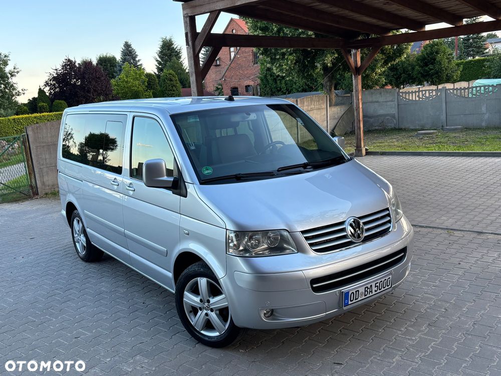 Volkswagen Multivan - 2