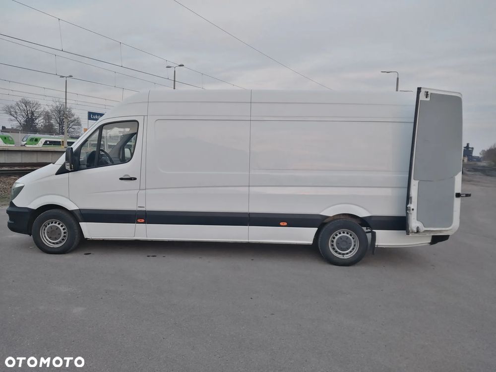 Mercedes-Benz Sprinter - 8