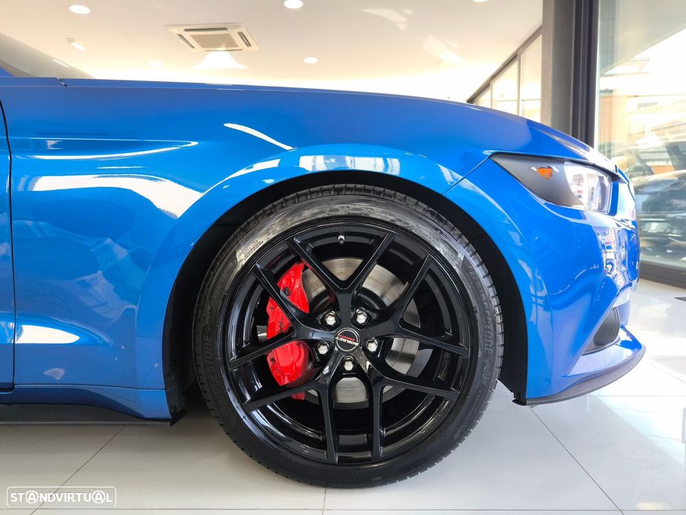 Ford Mustang 2.3i EcoBoost - 9