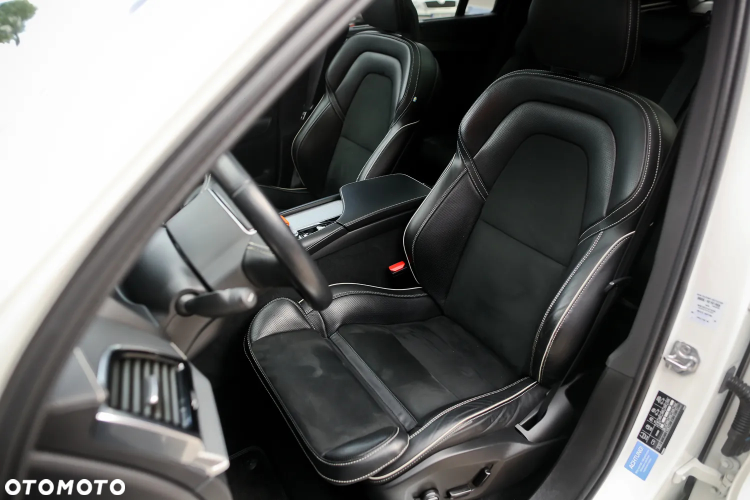 Volvo XC 90 B5 D AWD Geartronic RDesign - 24